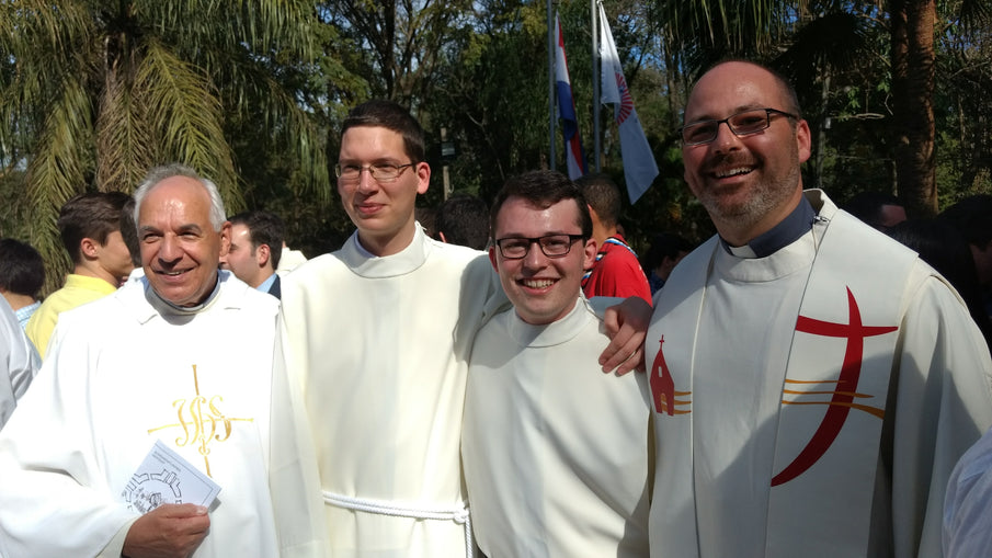 Wenn Gottes Ruf konkret wird - Überreichung des Sionsgewandes in Paraguay